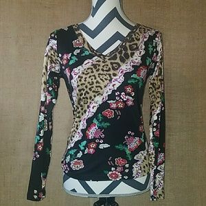 Amused by Lynn Ritchie top
